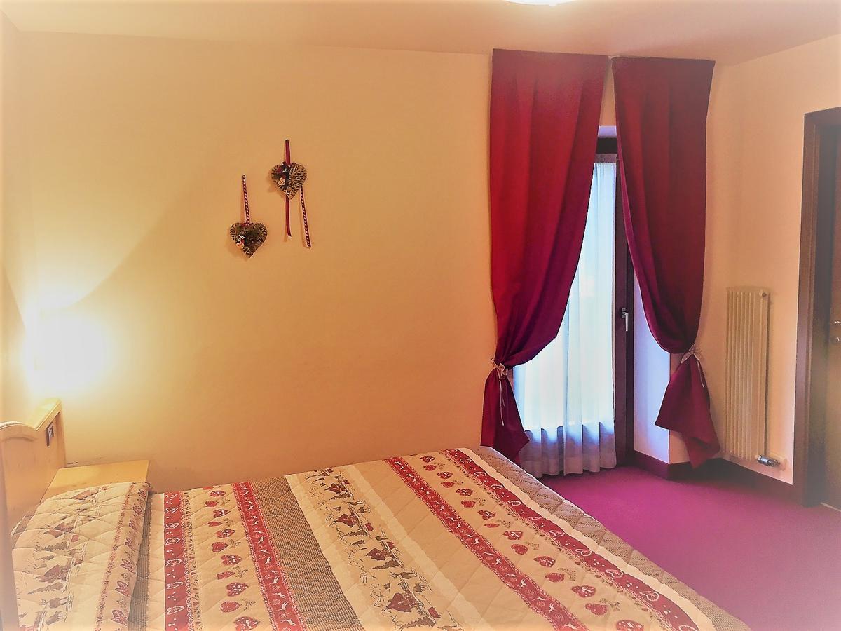Hotel Tosa مادونا دي كامبيليو المظهر الخارجي الصورة